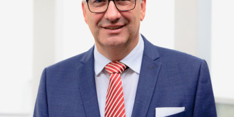 Bild von Prof. Dr.-Ing. Uwe Clausen